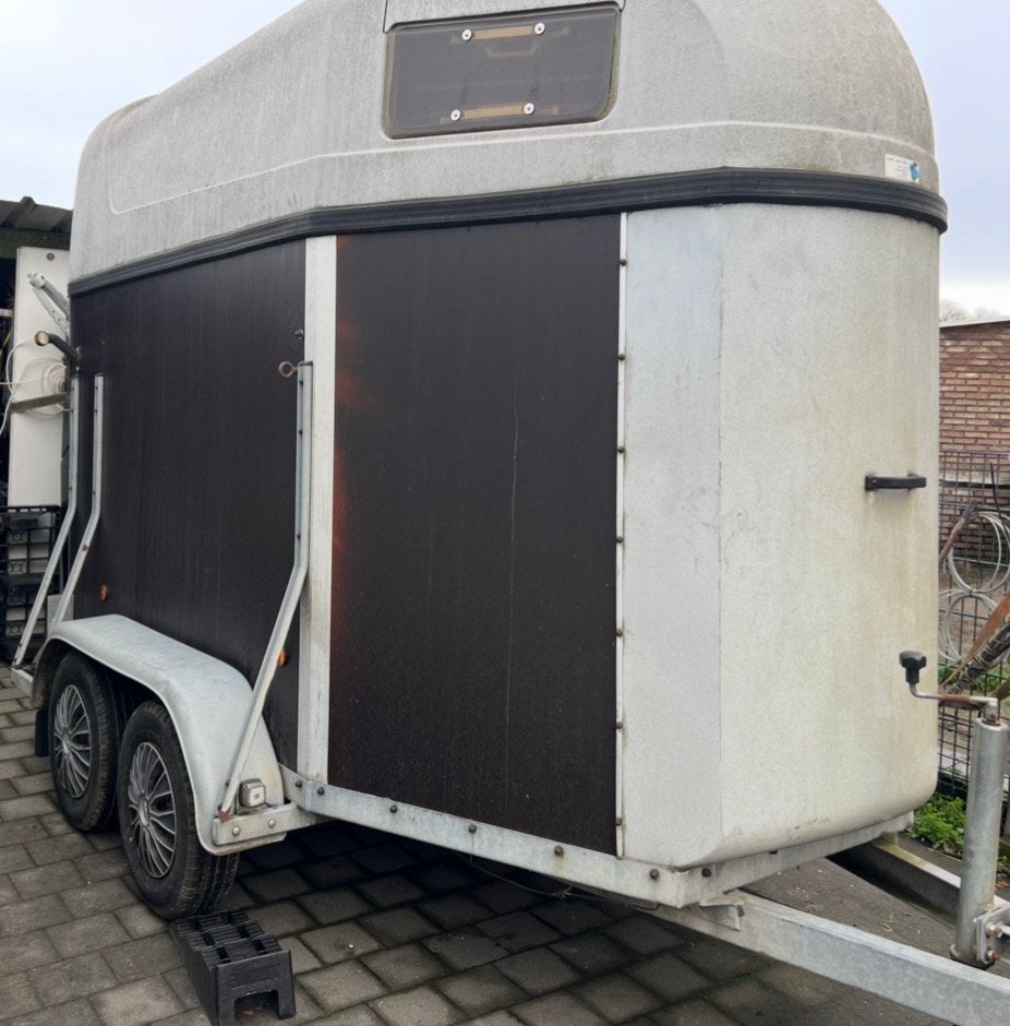 Paarden trailer te huur, Dieren en Toebehoren, Paarden en Pony's | Trailers en Aanhangwagens, Ophalen, Zo goed als nieuw