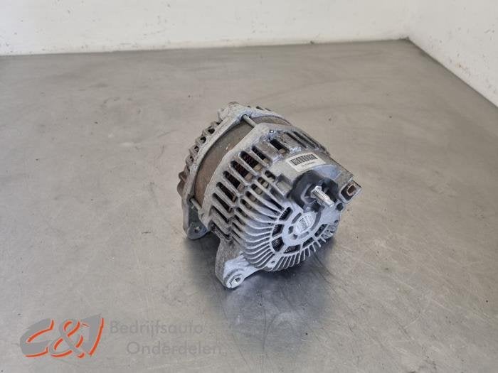 Dynamo d'un Renault Trafic, Autos : Pièces & Accessoires, Moteurs & Accessoires, Renault, Utilisé, 3 mois de garantie, Enlèvement ou Envoi