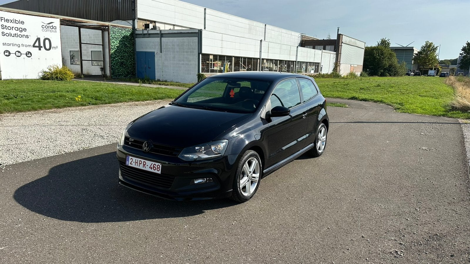 Volkswagen Polo 1.6 TDI   R-Line, Autos, Euro 5, Boîte manuelle, Entretenue par le concessionnaire, Noir