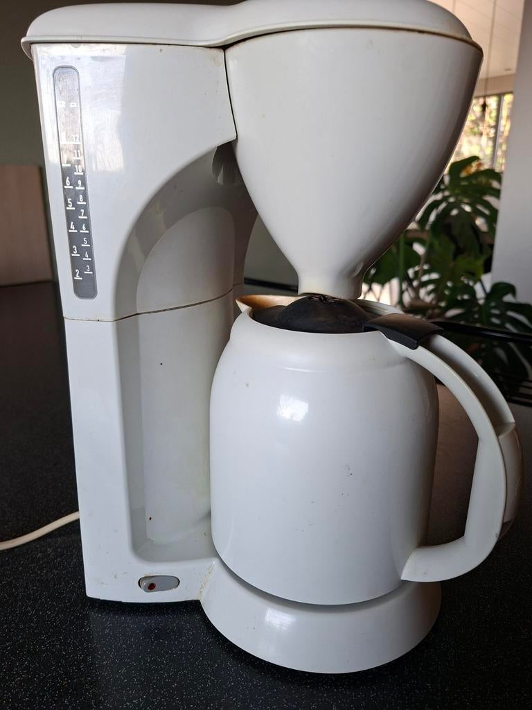 Koffiezetapparaat met bijhorende thermoskan, Ophalen of Verzenden