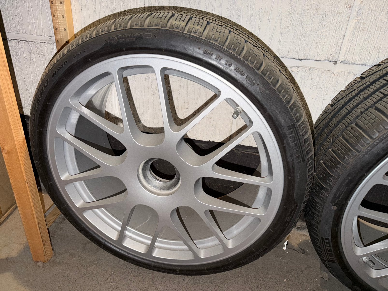 Originele Porsche 997 Turbo/GT Centre Lock Winterset/Nieuw, Auto-onderdelen, Banden en Velgen, Ophalen, Band(en)
