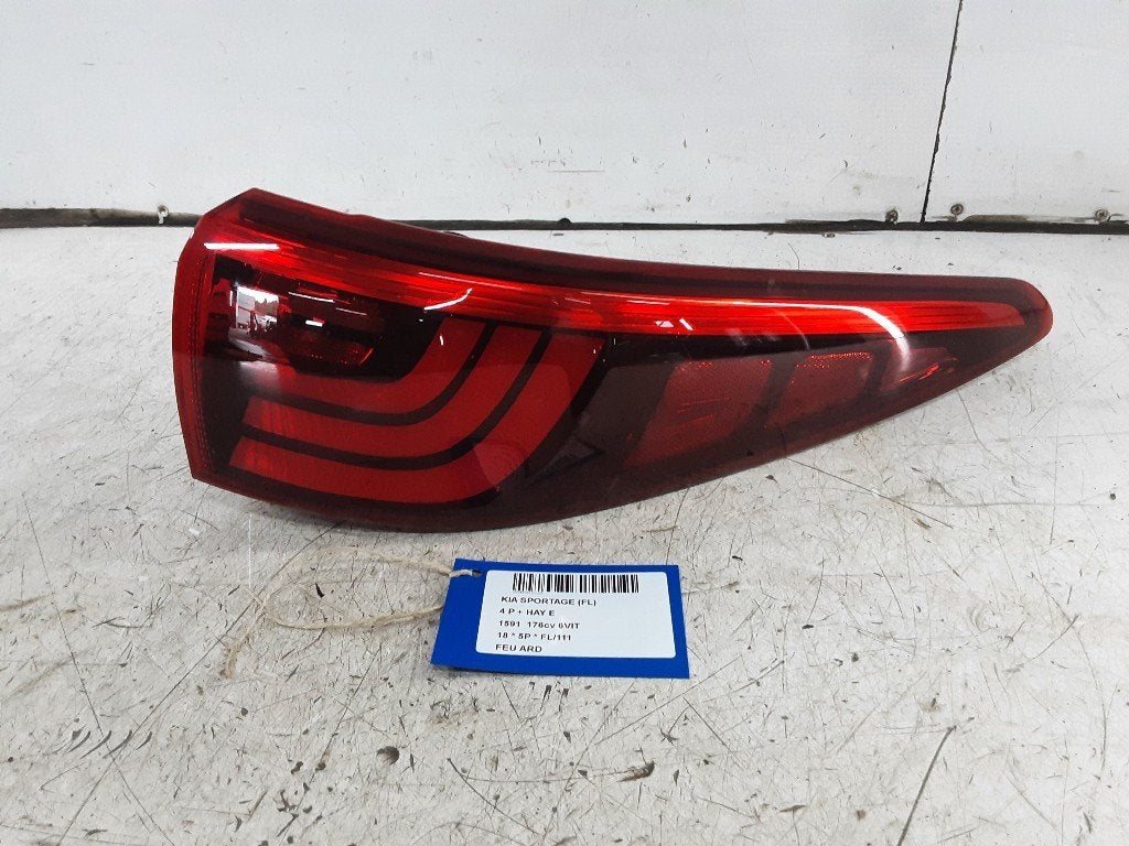 ACHTERLICHT RECHTS Kia Sportage (QL) (92402F11), Auto-onderdelen, Verlichting, Kia, Gebruikt
