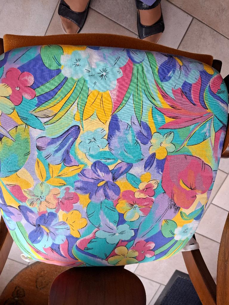 4 coussins neufs pour chaises ou fauteuils de jardin, Enlèvement, Neuf