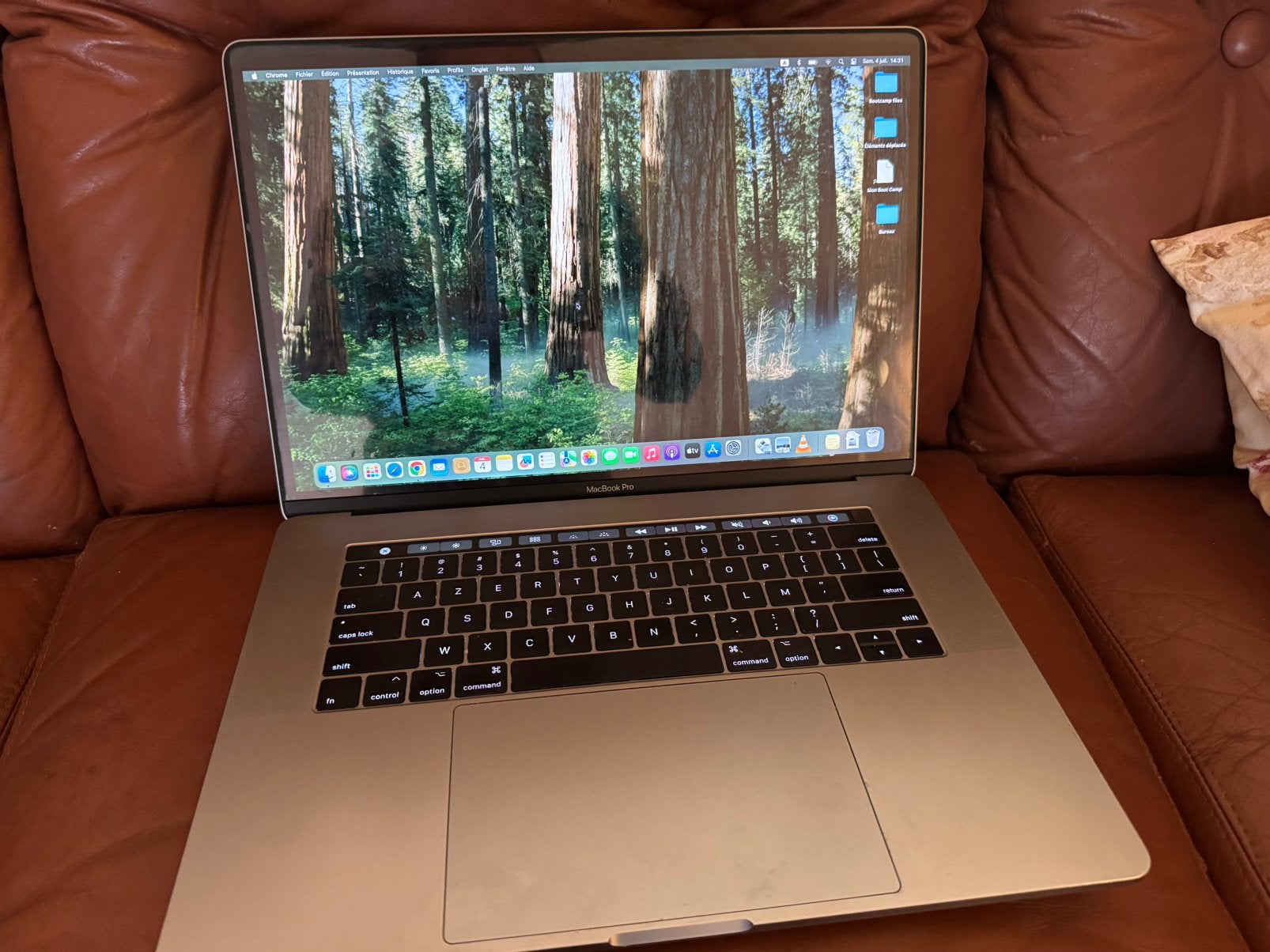 Macbook Pro 15 TouchBar, Sequoia , i7 2.7 Ghz , Windows 10.., Informatique & Logiciels, MacBook Pro, Enlèvement ou Envoi, 512 GB