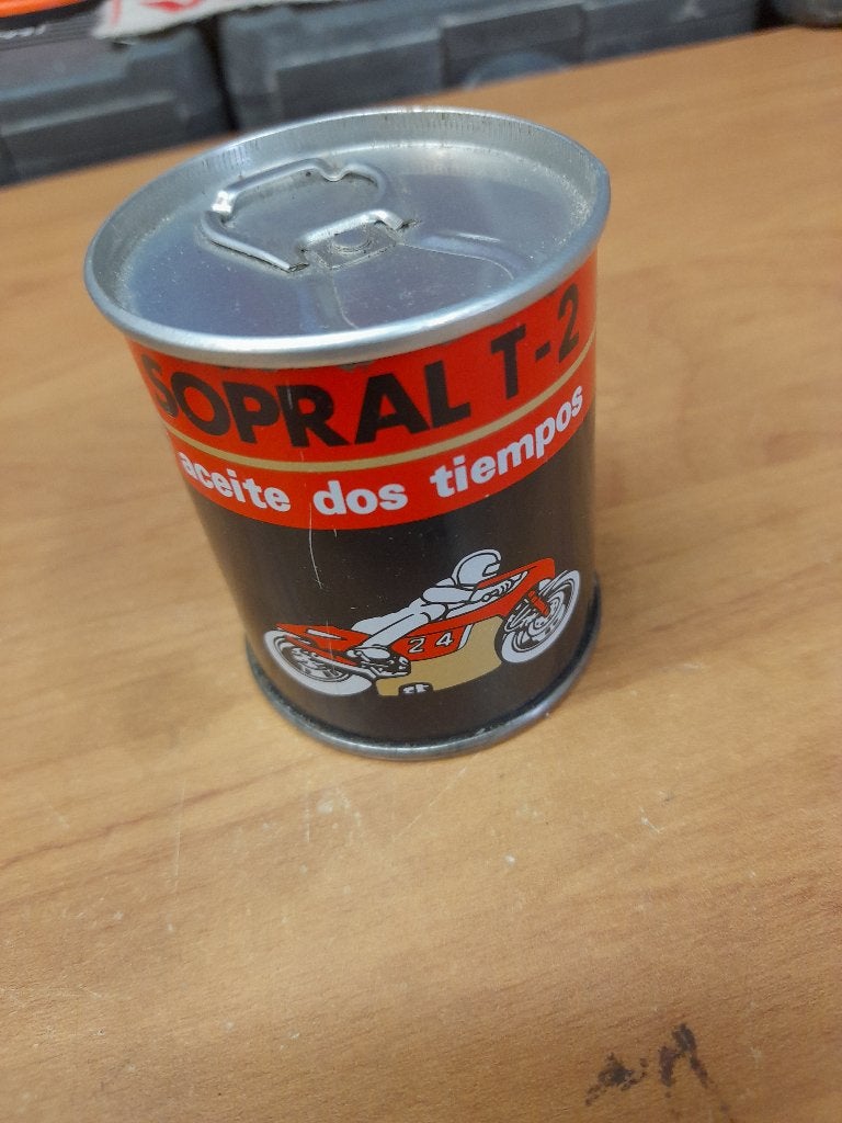 oude Sopral 2t Moto 2t volledig verzegelde oliekan, Verzenden, Gebruikt, Overige typen