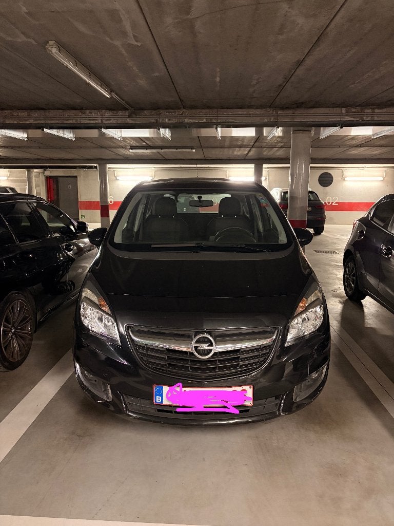 Opel Meriva 2014 - 102000 km, 75 kW, 140 g/km, 4 cilinders, Zwart