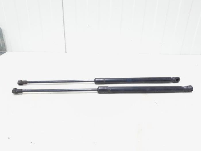 Kit amortisseur gaz hayon d'un Volkswagen Polo, Volkswagen, -, 3 mois de garantie, Utilisé