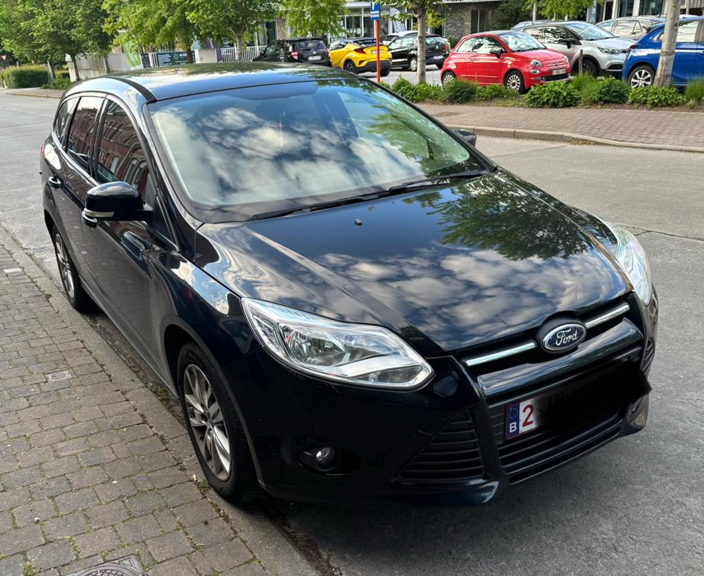 Ford focus break 1,6 essence, Autos, Ford, Particulier, Focus, ABS, Airbags, Air conditionné, Alarme, Bluetooth, Ordinateur de bord