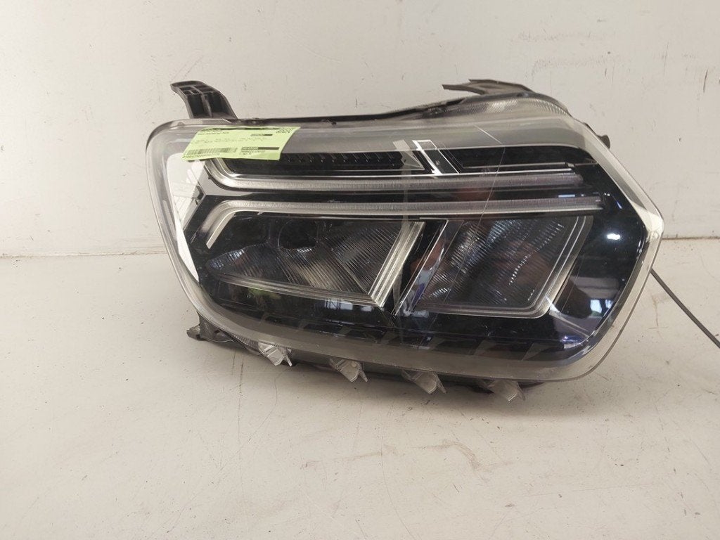 PHARE / OPTIQUE AVANT DROIT Duster (SR) (|260109550R|), Autos : Pièces & Accessoires, Éclairage, Dacia, Valeo, Utilisé, 100, rue de Courcelles
75017  Paris, FR