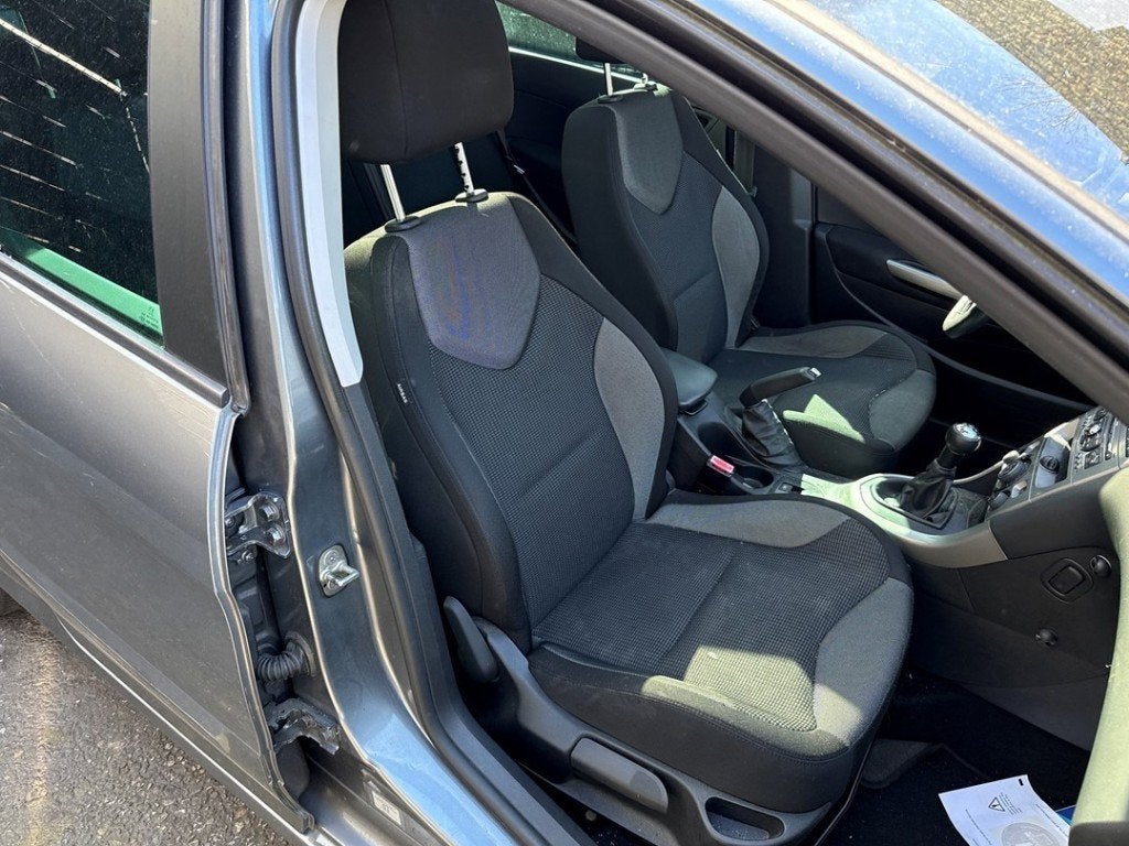 SIEGE AVANT DROIT ( PASSAGER ) Peugeot 308 SW (4E / H), Kontakt-peugeot@peugeot.com, Utilisé, Peugeot Deutschland GmbH, Bahnhofsplatz
65423  Rüsselsheim, DE