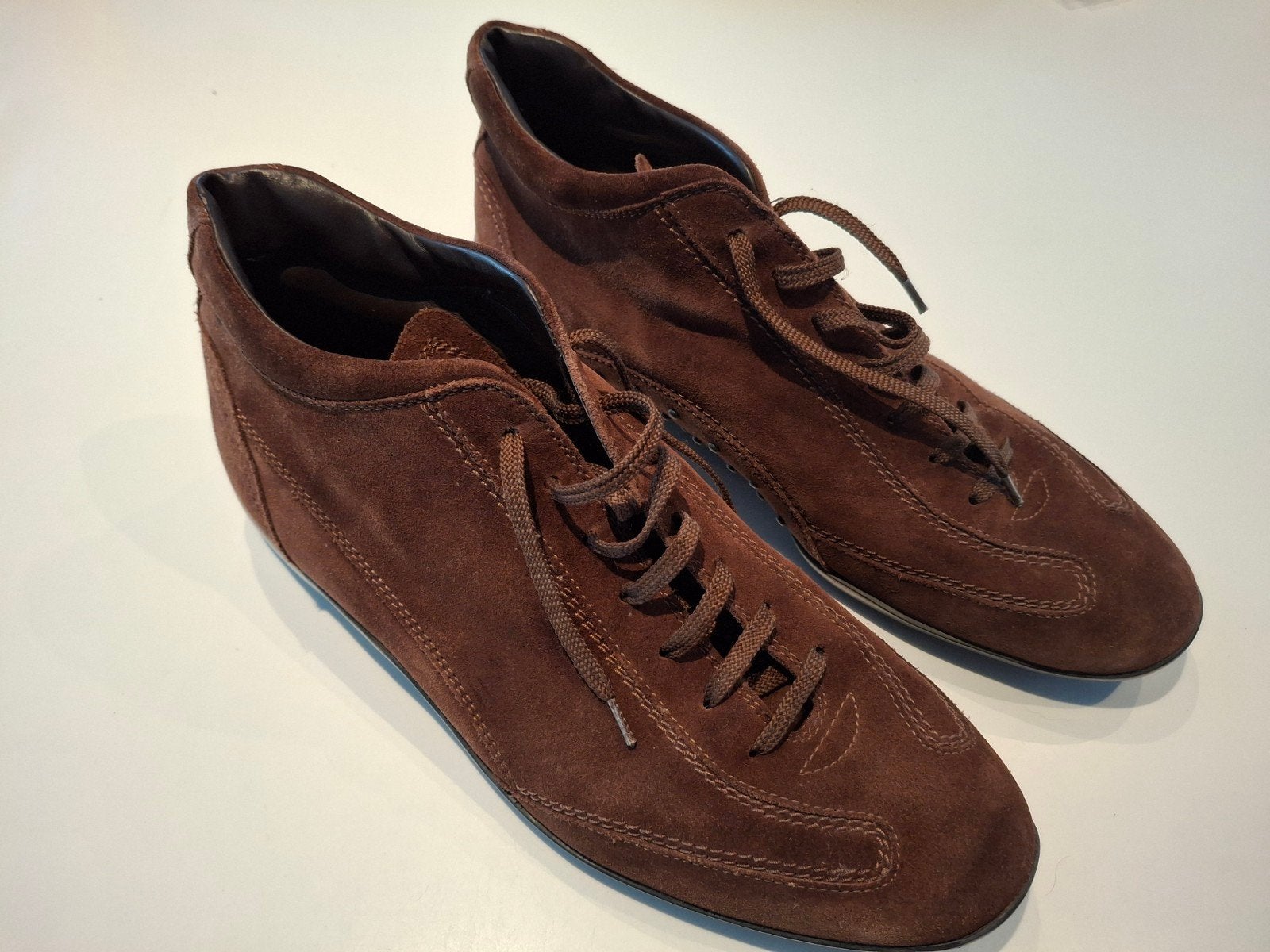 Chaussures Tod's, Enlèvement
