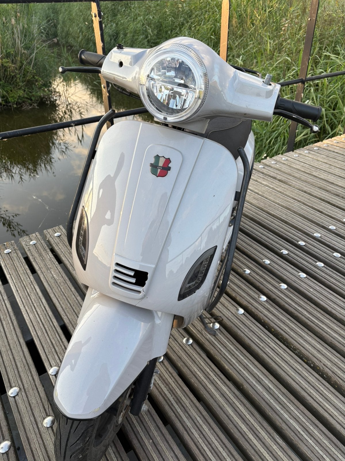 GTS Toscana, Vélos & Vélomoteurs, Vélomoteurs & Scooters bridés, Utilisé, Essence, Enlèvement