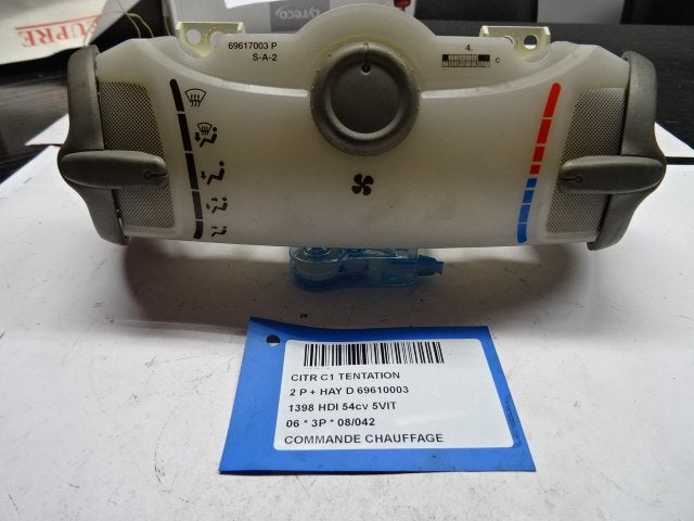 PANNEAU DE COMMANDE CHAUFFAGE CLIMATISATION C1 (69610003), Citroën, Mevr. I. Hauben, Utilisé, Rue de l'Espoir 34 34
4030  GRIVEGNÉE, BE