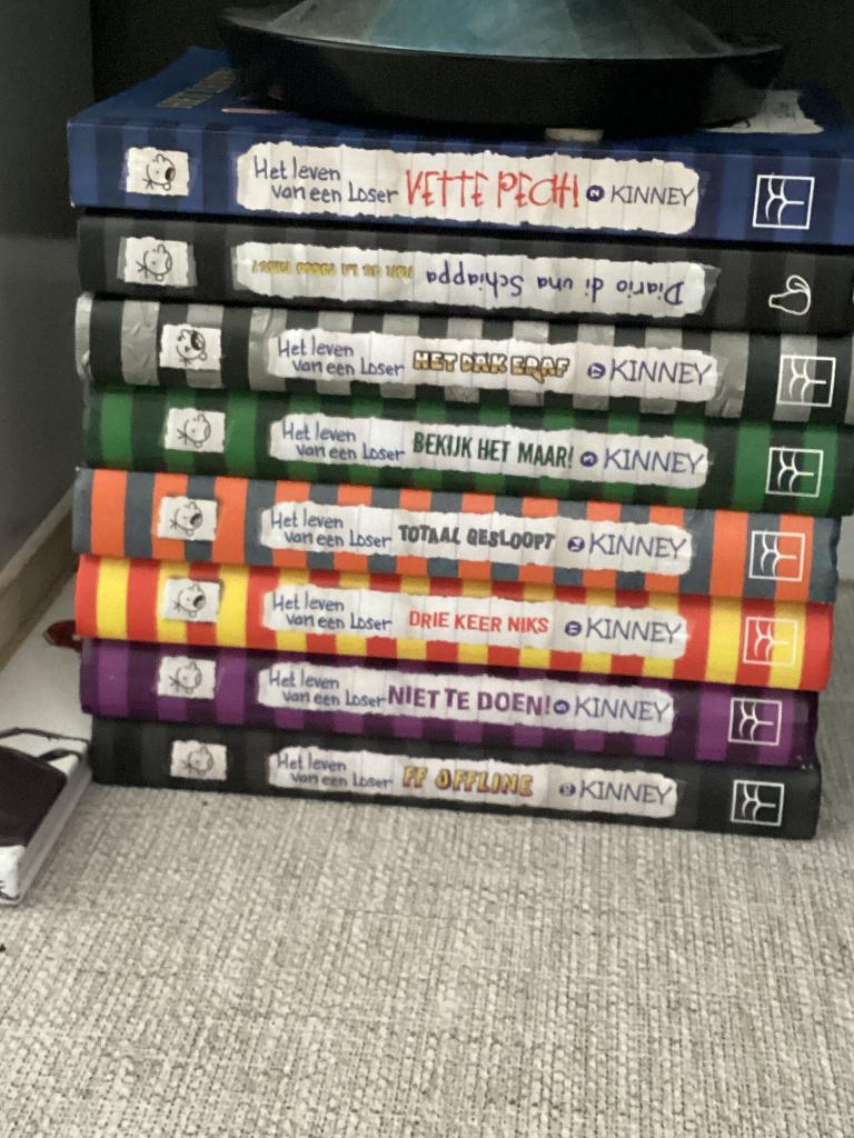 9 boeken: Leven van een loser, Ophalen, Jeff Kinney, Zo goed als nieuw, Fictie