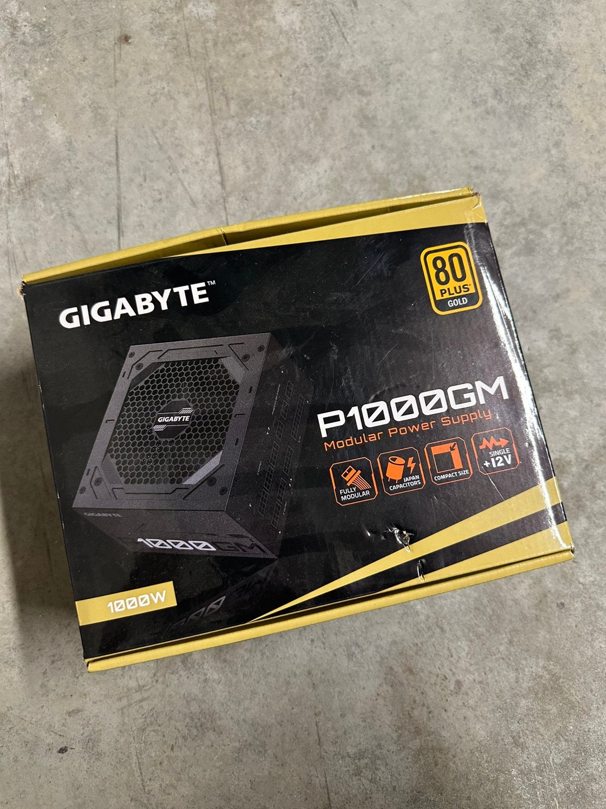 Nieuwe voeding Gigabyte P1000GM, Ophalen, Nieuw
