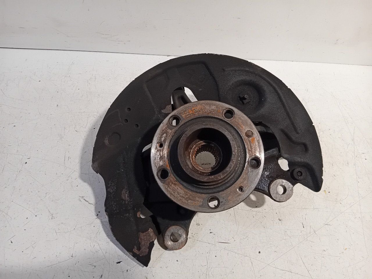 Wielnaaf rechts voor Peugeot 5008, Onderdelen@venauto.nl, Van der Ven Autorecycling B.V., Gebruikt, Ettenseweg 76, 4706 PB Roosendaal, The Netherlands