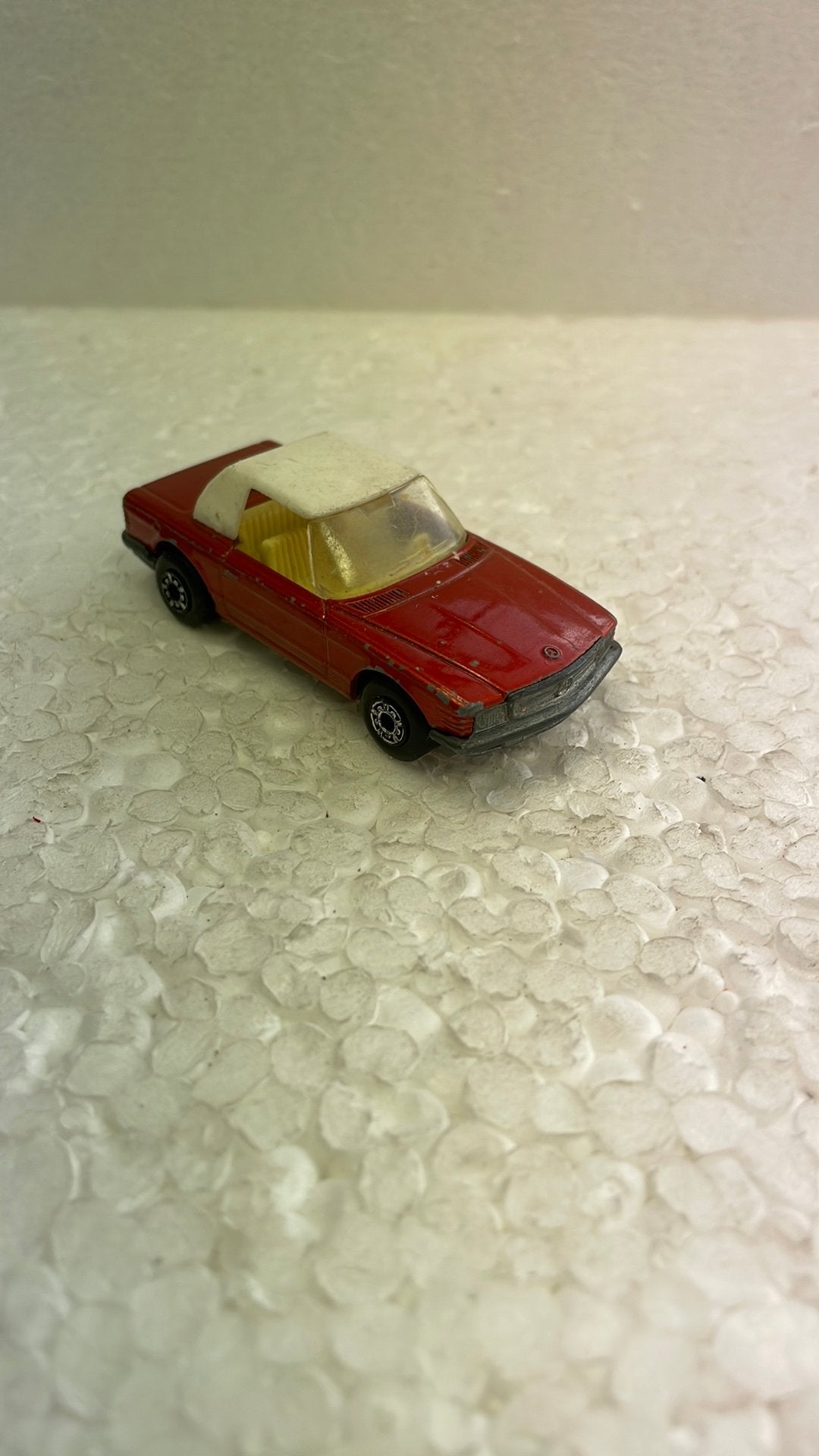 Matchbox 6 Mercedes 350 SL, Hobby & Loisirs créatifs, Voitures miniatures | Échelles Autre, Enlèvement ou Envoi, Comme neuf