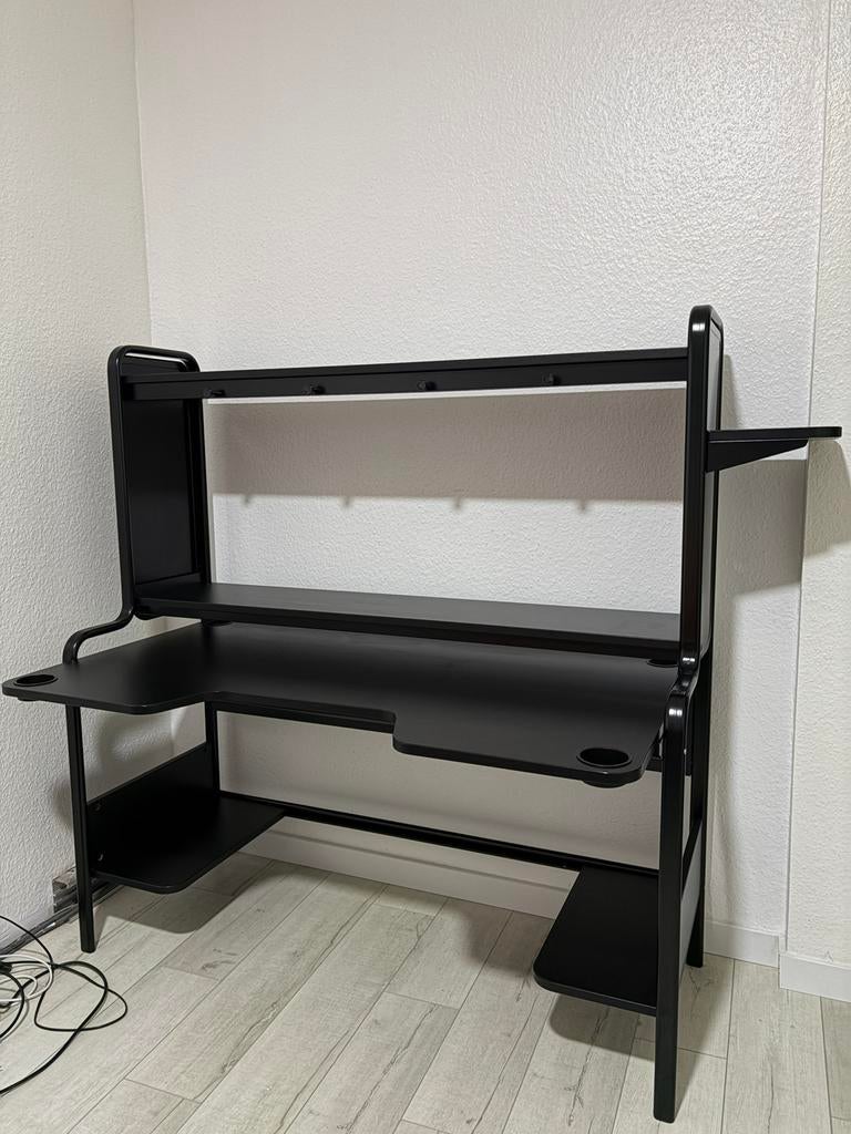 GAMING BUREAU, Bureau gaming, Comme neuf, IKEA, Enlèvement