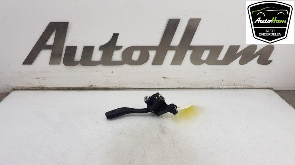KNIPPERLICHTSCHAKELAAR Audi TT (8J3) (01-2006/06-2014), Gebruikt, Audi