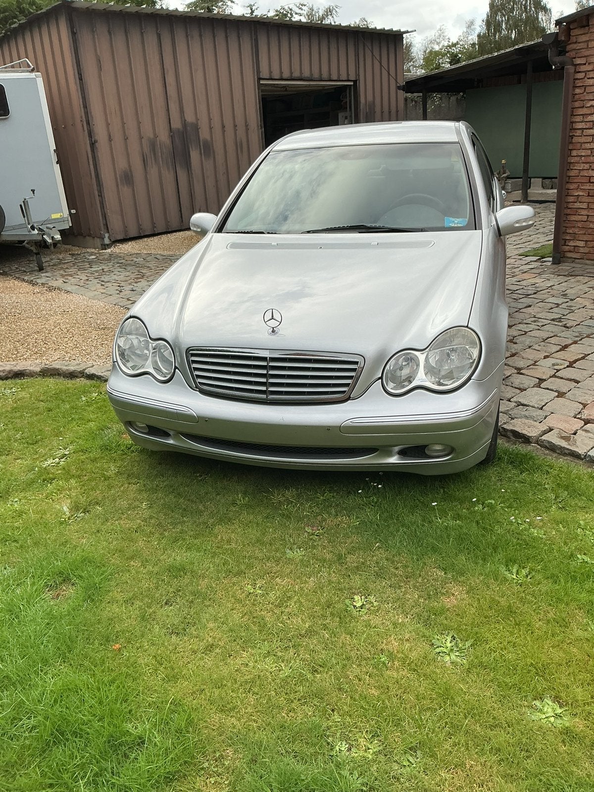 Mercedes. 200 cdi, Autos, Argent ou Gris, Achat, 4 portes, Radio