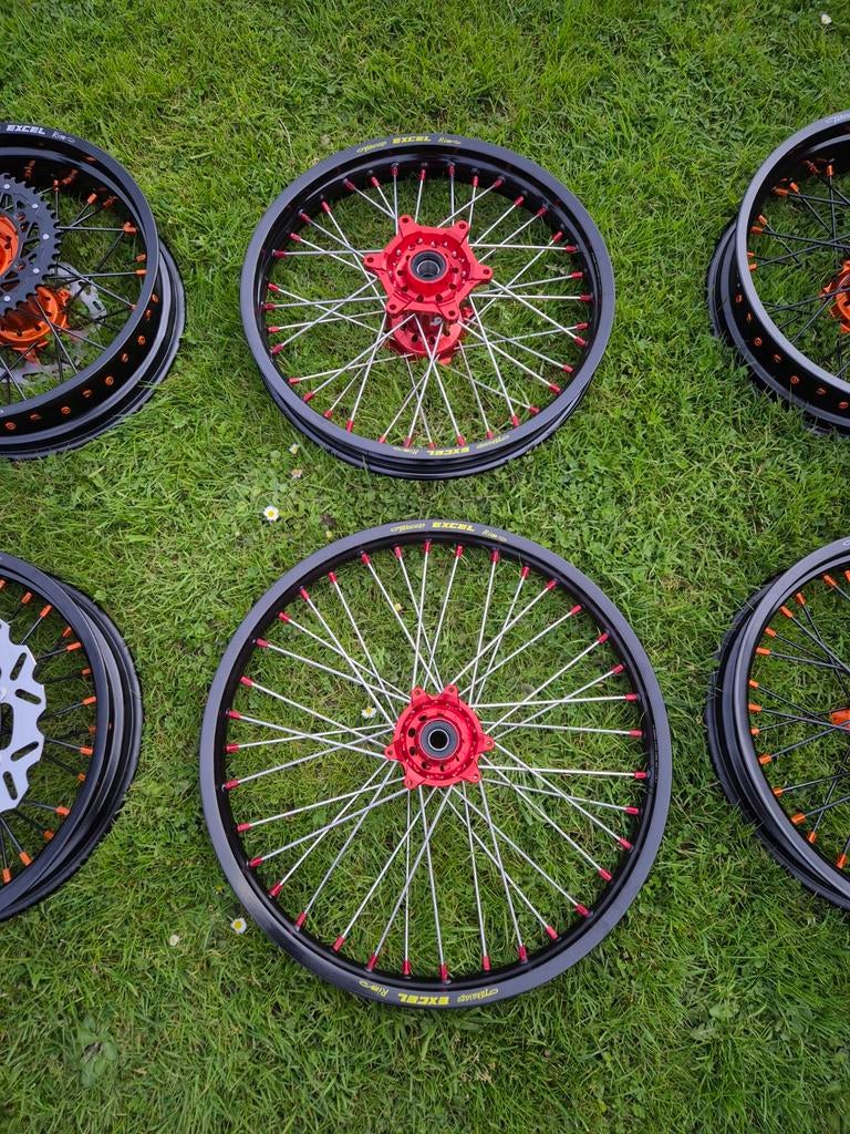 Crossvelgen 19 en 21 inch, Motoren, Ophalen of Verzenden