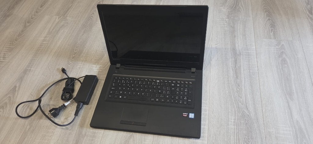 Lenovo Ideapad 300-17ISK, Informatique & Logiciels, Ordinateurs portables Windows, Ne fonctionne pas, 17 pouces ou plus, HDD, Inconnu