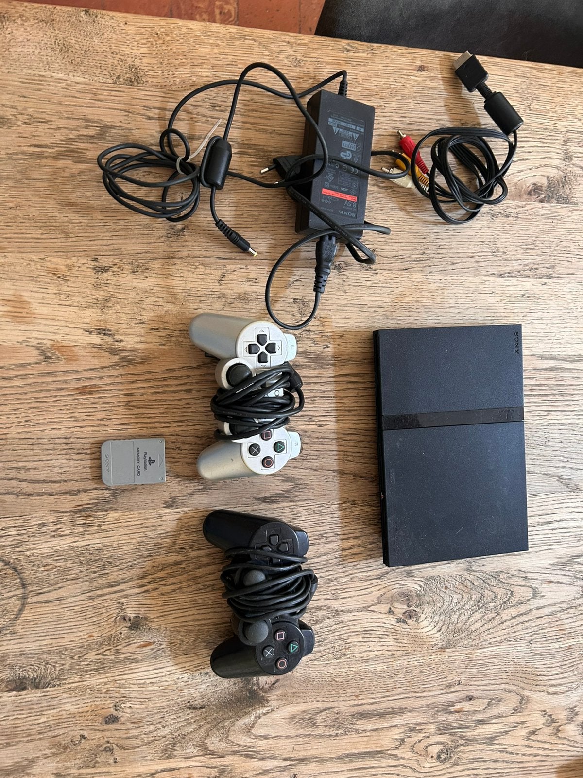 Playstation 2, Ophalen, Zo goed als nieuw, Met 2 controllers
