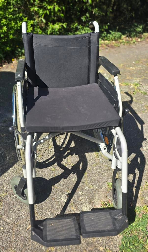 Rolstoel voor duwen of zelf te bedienen met rem/voetensteun, Diversen, Rolstoelen, Ophalen, Inklapbaar, Gebruikt, Duwrolstoel