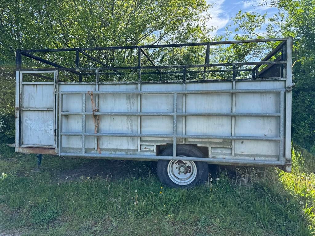 Veewagen in goede staat, 5 meter lang (nieuwe vloer), Auto diversen, Aanhangers en Bagagewagens, Ophalen, Gebruikt