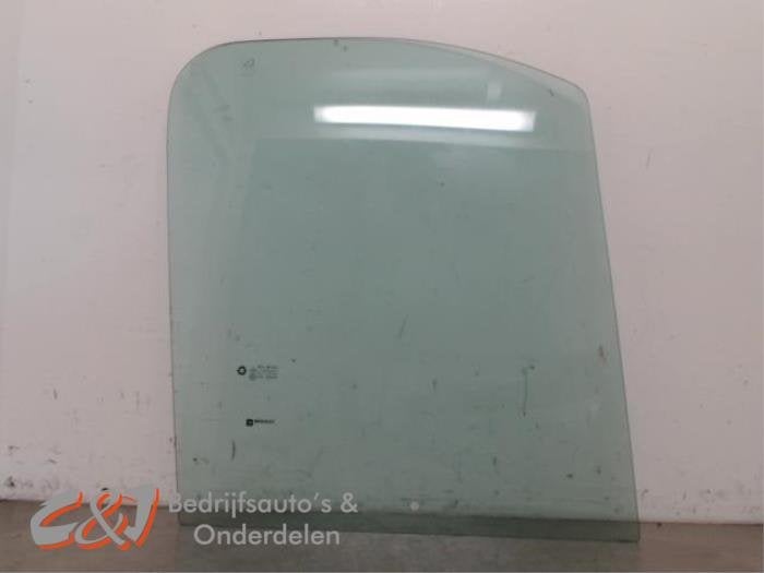 Vitre portière 2portes droite d'un Opel Vivaro, -, Opel, 3 mois de garantie, Utilisé