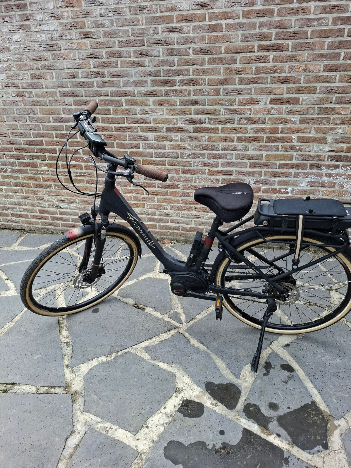 vélo électrique Grandville année 2021 valeur 3000 euros, Enlèvement, Comme neuf, 50 km par batterie ou plus, Autres marques