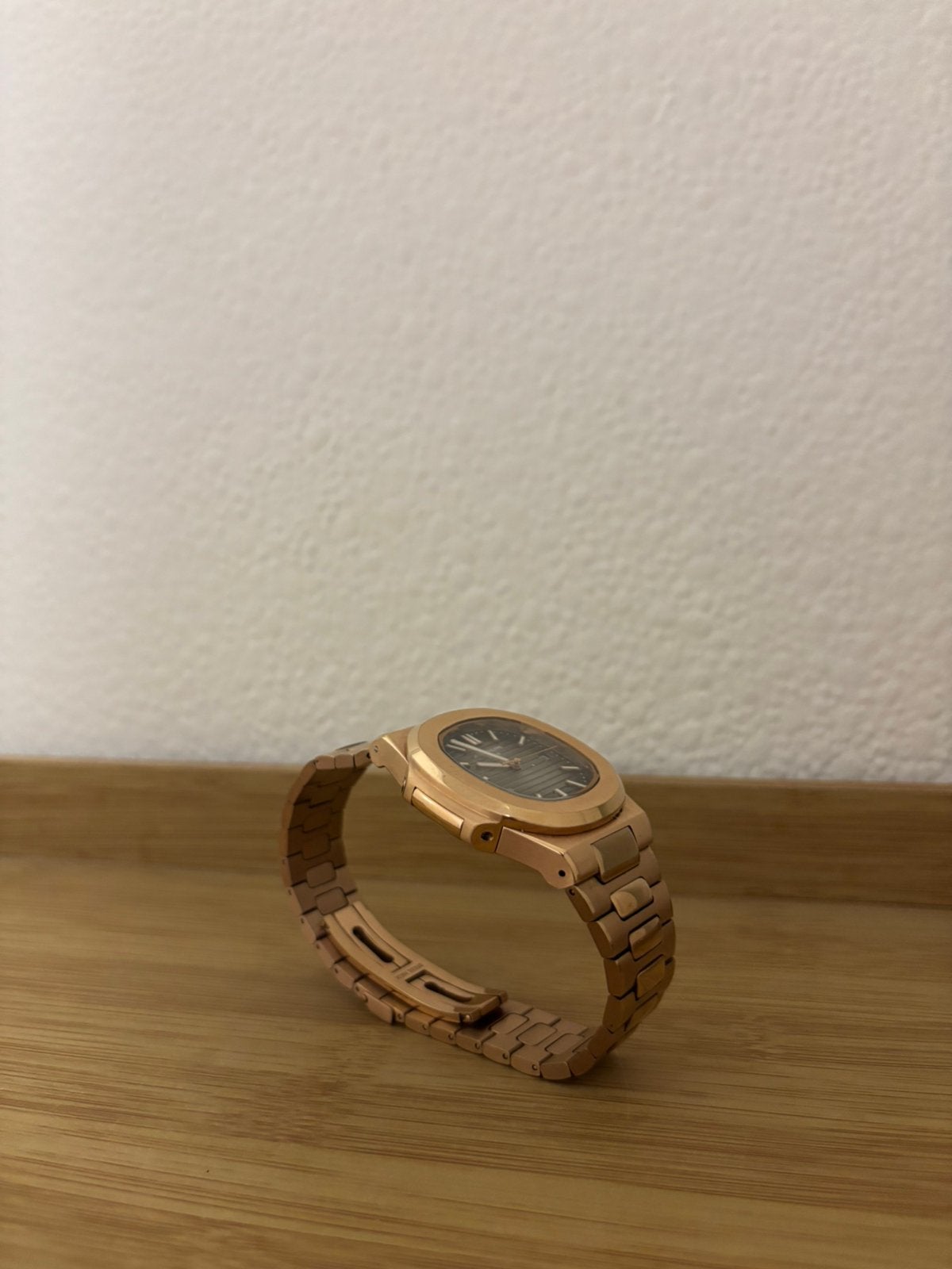 Patek Philippe Genève, Enlèvement, Utilisé