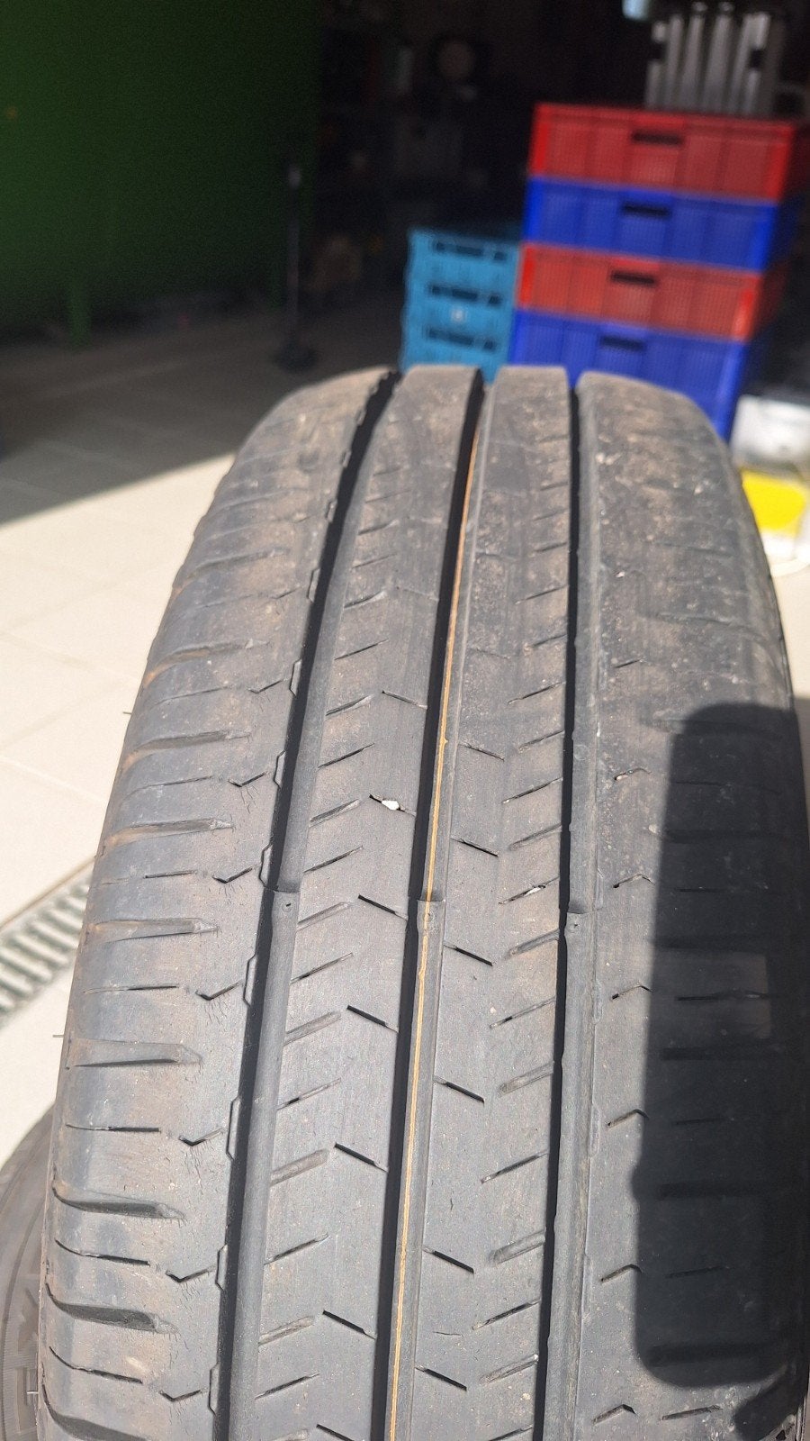 Pneus renforcés 215/70 R 15C Nexen Roadian CT8, Autos : Pièces & Accessoires, Enlèvement, Utilisé