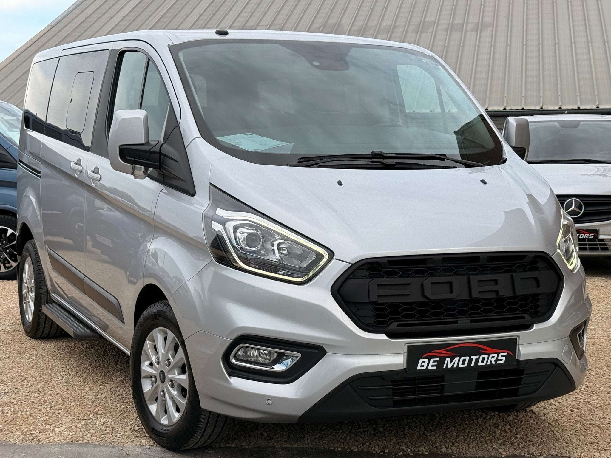 Ford Tourneo Custom 2.0 TDCI 131 CV 8PLACES ATT.REM DOUBLE P, Achat, Euro 6, Boîte manuelle, 5 portes