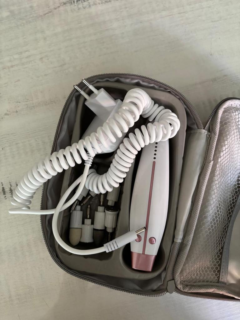 Nagelfrees, Elektronische apparatuur, Ophalen, Zo goed als nieuw
