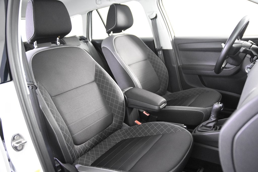 Skoda Fabia Combi DSG *1ste Eigenaar*Navigatie*Carplay*, Auto's, Skoda, Stof, Wit, Bedrijf, 111 g/km