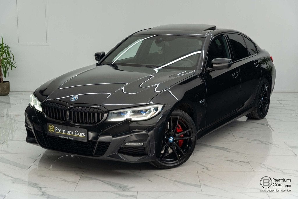 BMW 330 E hybrid M-Pakket! Laser, Pano, Hifi, Full options!, Auto's, Automaat, 4 cilinders, Overige brandstoffen, Zwart