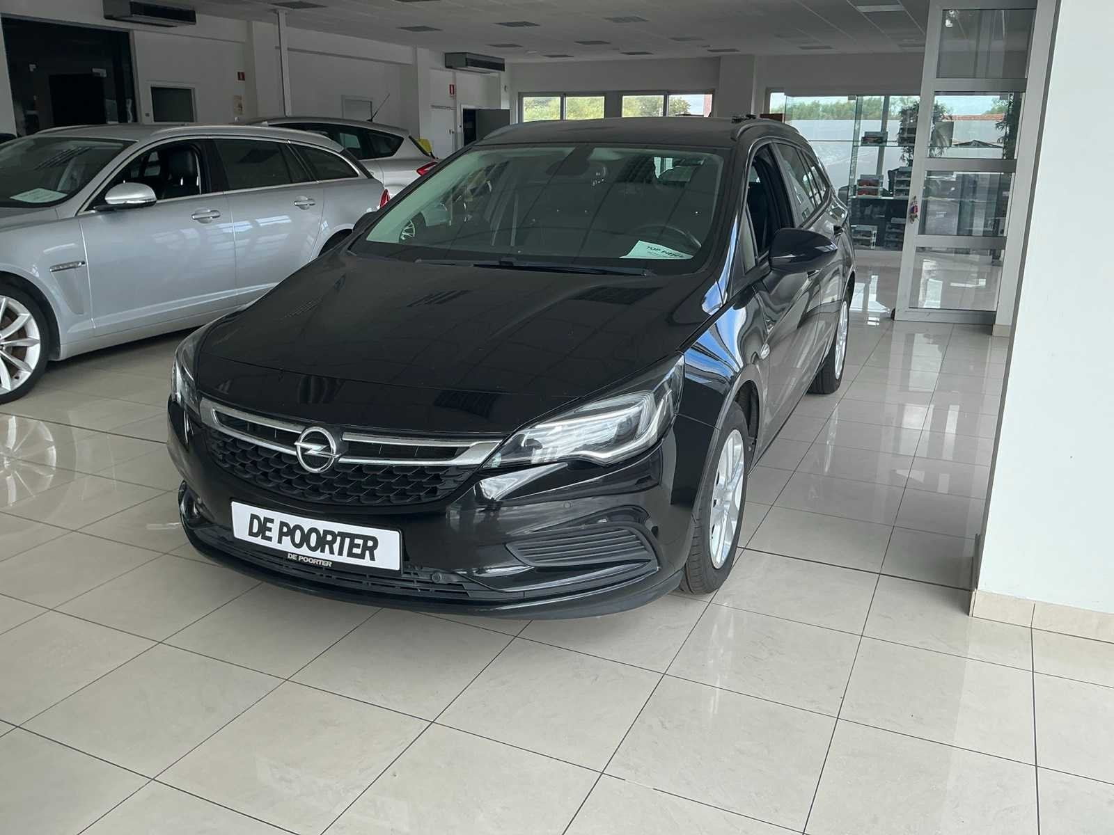Opel Astra Sports Tourer Stationwagen, Auto's, Gebruikt, Euro 6, Bedrijf, Handgeschakeld