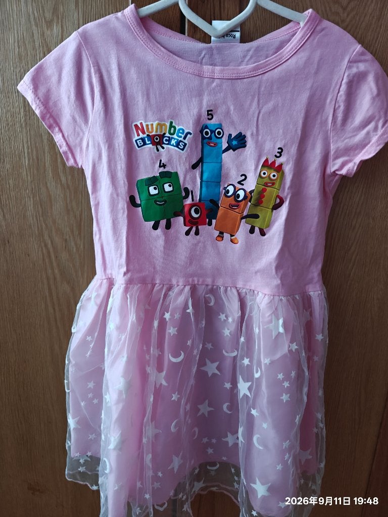 Kleedje - maat 130 -- 3€, Kinderen en Baby's, Ophalen, Gebruikt, Meisje, Jurk of Rok