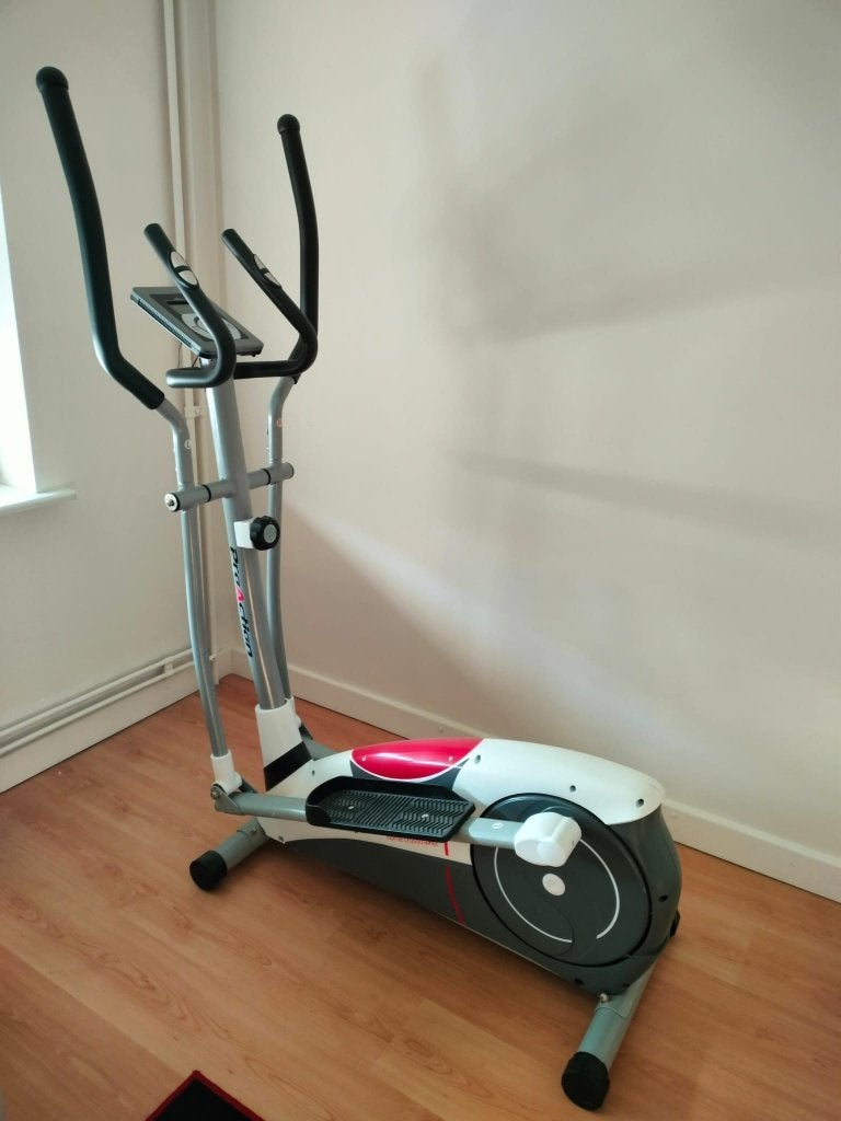 Athlon crosstrainer G2334N, Sport en Fitness, Fitnessapparatuur, Zo goed als nieuw, Crosstrainer, Armen, Benen, Buik, Rug, Overige materialen