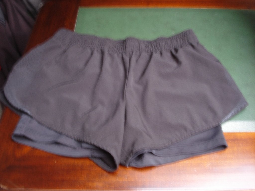 H&M zwarte short, dames/meisjes. mt 36, Sports & Fitness, Course, Jogging & Athlétisme, Enlèvement ou Envoi, Utilisé, Autres marques