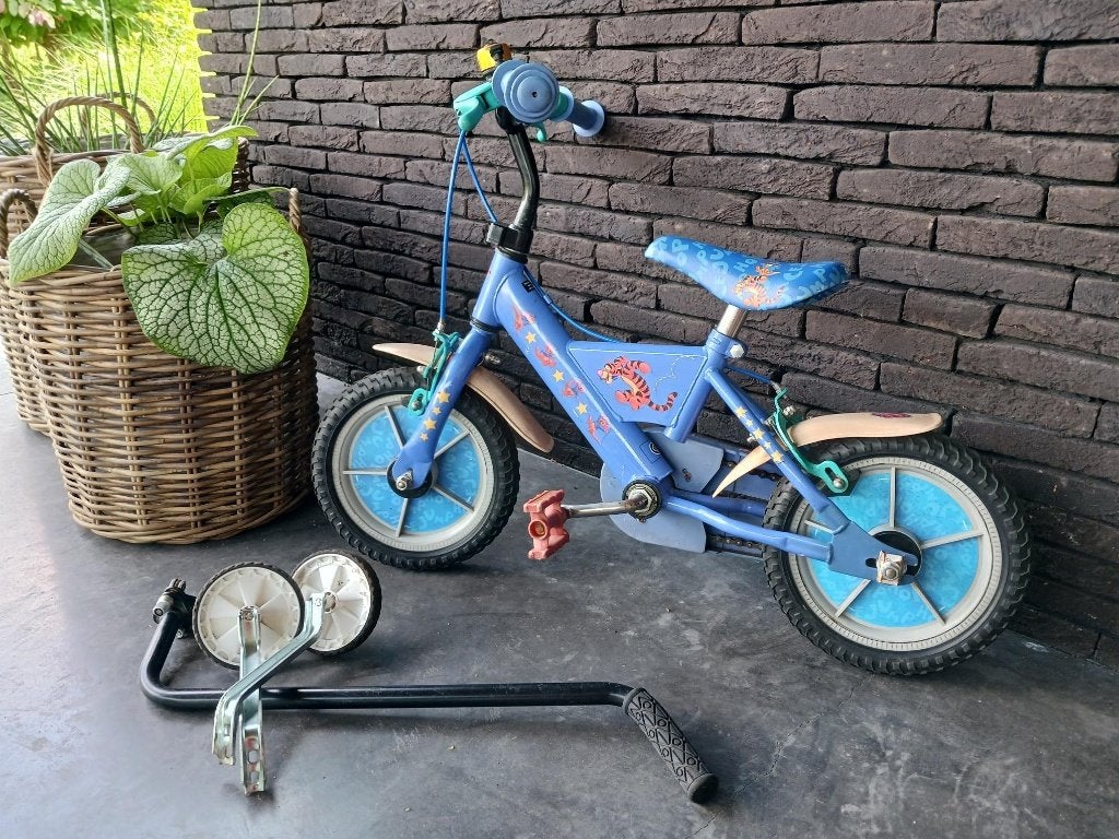 Eerste fiets Winnie The Pooh, Ophalen, Gebruikt, Minder dan 16 inch, Zijwieltjes