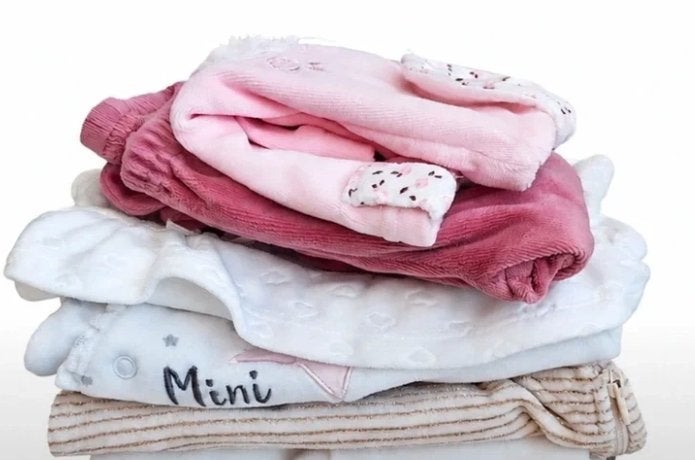 Lot de 4 pyjamas bébé fille en velours 3 mois, Comme neuf, Vêtements de nuit ou Sous-vêtements, Fille, Tape à l'oeil