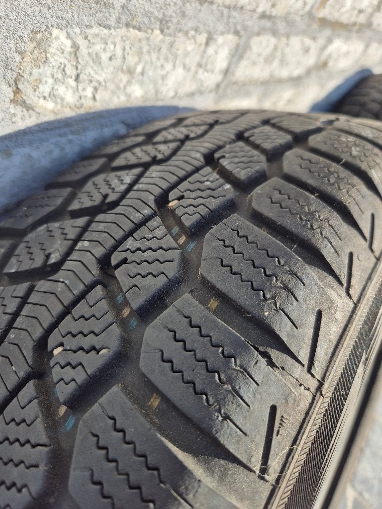 4 winterwielen renault met 5 tot 6 mm profiel, Auto-onderdelen, Ophalen, Gebruikt, 15 inch, Banden en Velgen