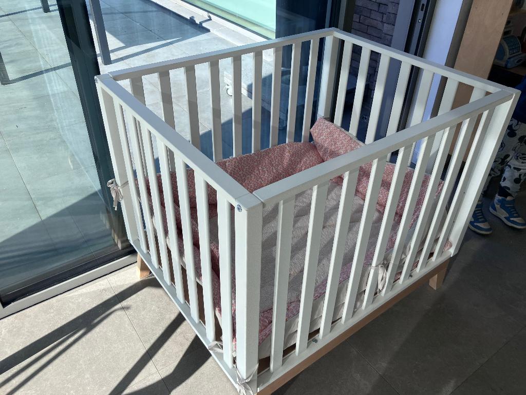 Box baby, Enlèvement, Comme neuf, Réglable en hauteur