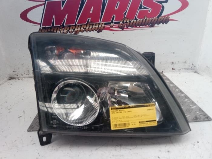 Phare droit d'un Opel Vectra, -, -, Opel, 3 mois de garantie