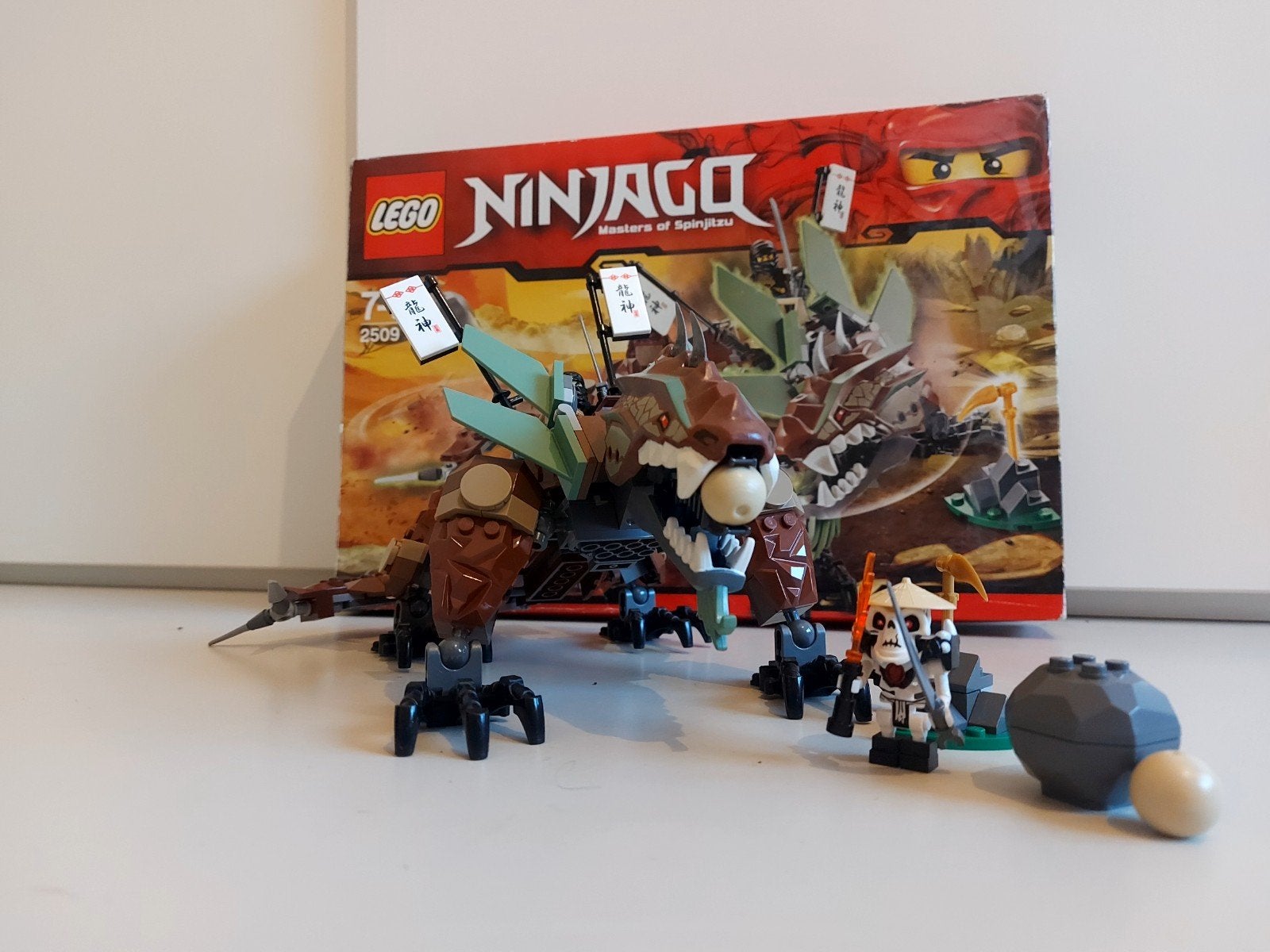 LEGO Ninjago 2509 – Earth Dragon Defense – compleet, Ophalen, Lego, Zo goed als nieuw, Ninjago