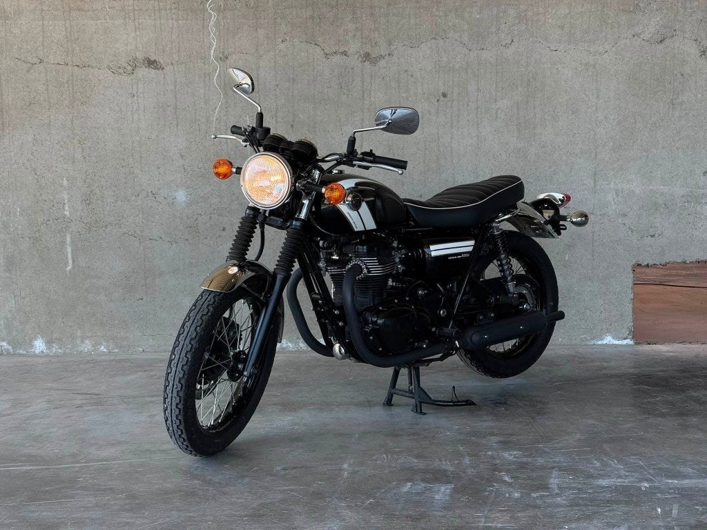 Kawasaki W800 édition spéciale/35kw/5800km/2016/look rétro, Motos, Entreprise, Occasion, 773 cm³, 2 cylindres