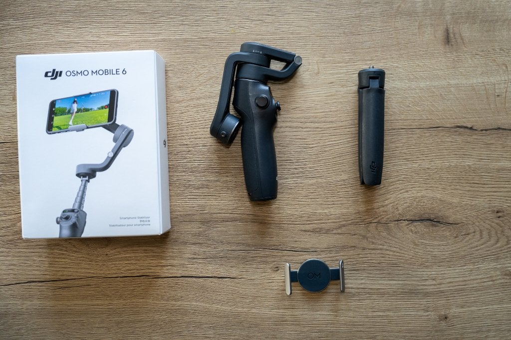 DJI Osmo Mobile 6 complet avec boîte et trépied, DJI, Enlèvement, Utilisé, Cardan