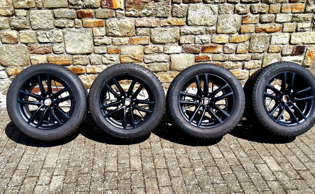 Très belles jantes en alliage BMW avec pneus hiver 225/50-17, Pneus et Jantes, Pneus hiver, 17 pouces, Enlèvement